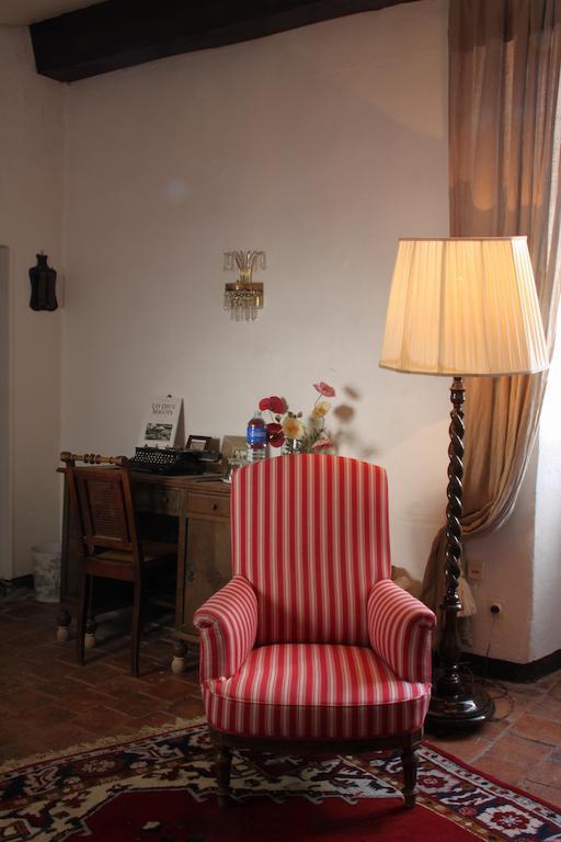 Chateau Rosans Bed & Breakfast Стая снимка