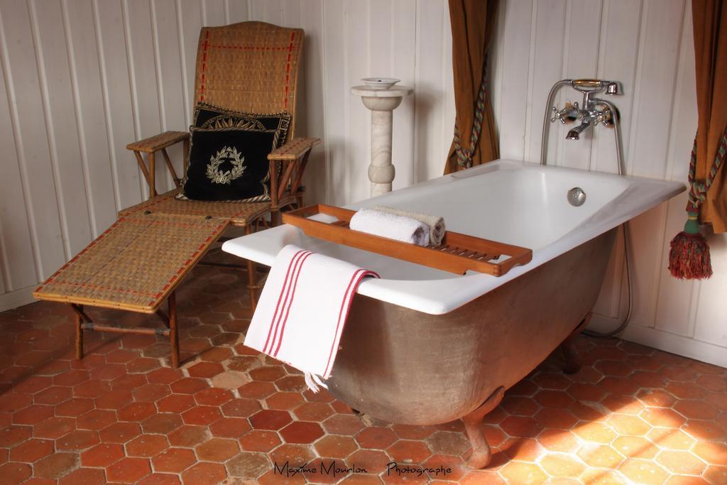 Chateau Rosans Bed & Breakfast Стая снимка