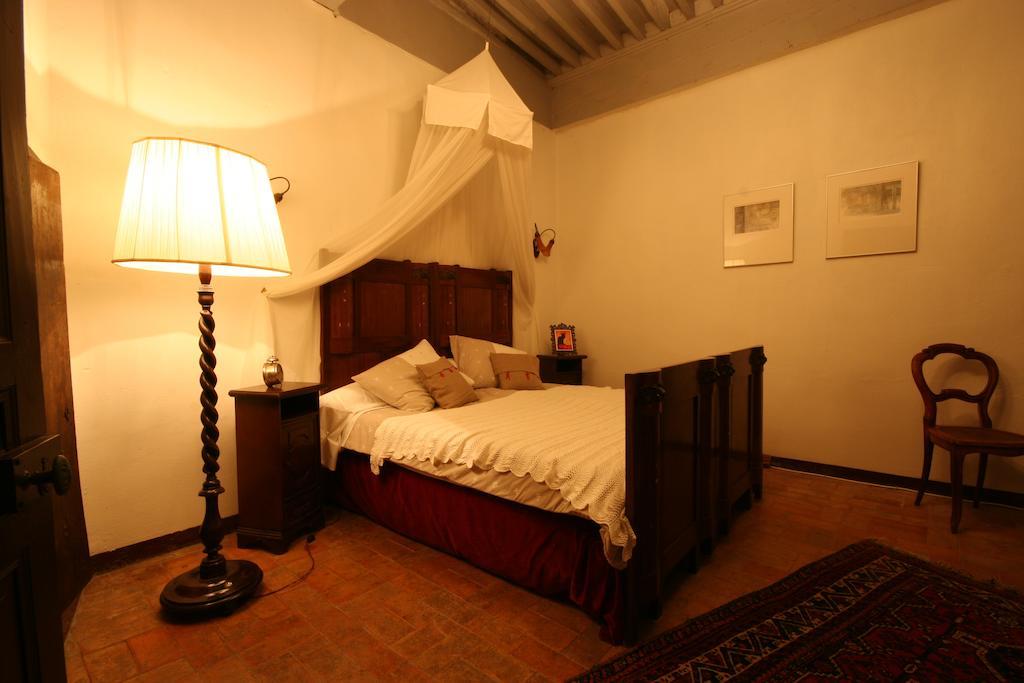Chateau Rosans Bed & Breakfast Стая снимка