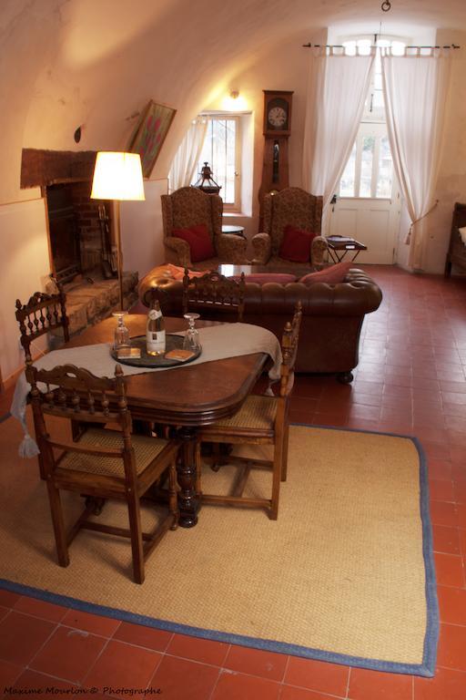 Chateau Rosans Bed & Breakfast Стая снимка